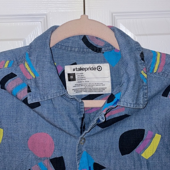 Target Shortsleeve Button-Up Shirt - Picture 2 of 4